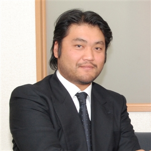 ���@���r